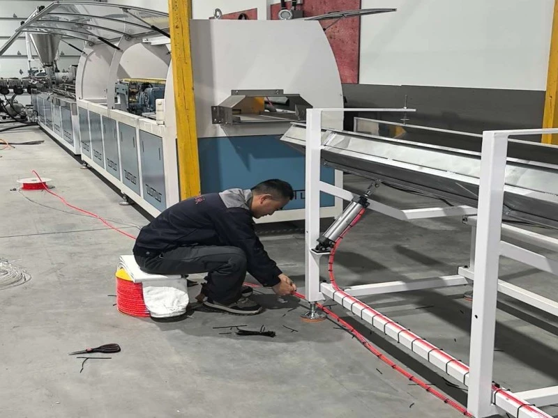 Линия по производству ДПК достигла стабильной работы в Квебеке, Канада