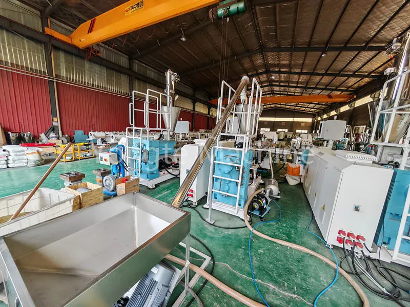 Производственная линия по обработке ДПК